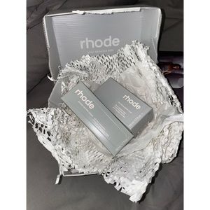 Rhode Skin Barrier Restore Cream & Peptide Glazing Fluid